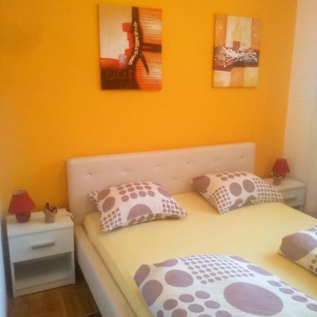 Apartman Marina Sa Garazom Нови-Сад Экстерьер фото