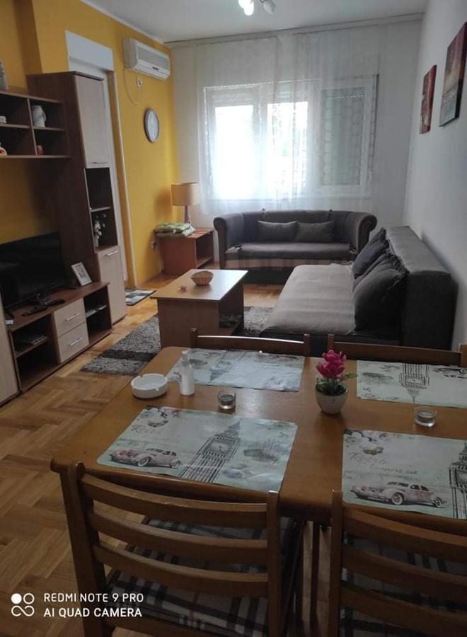 Apartman Marina Sa Garazom Нови-Сад Экстерьер фото