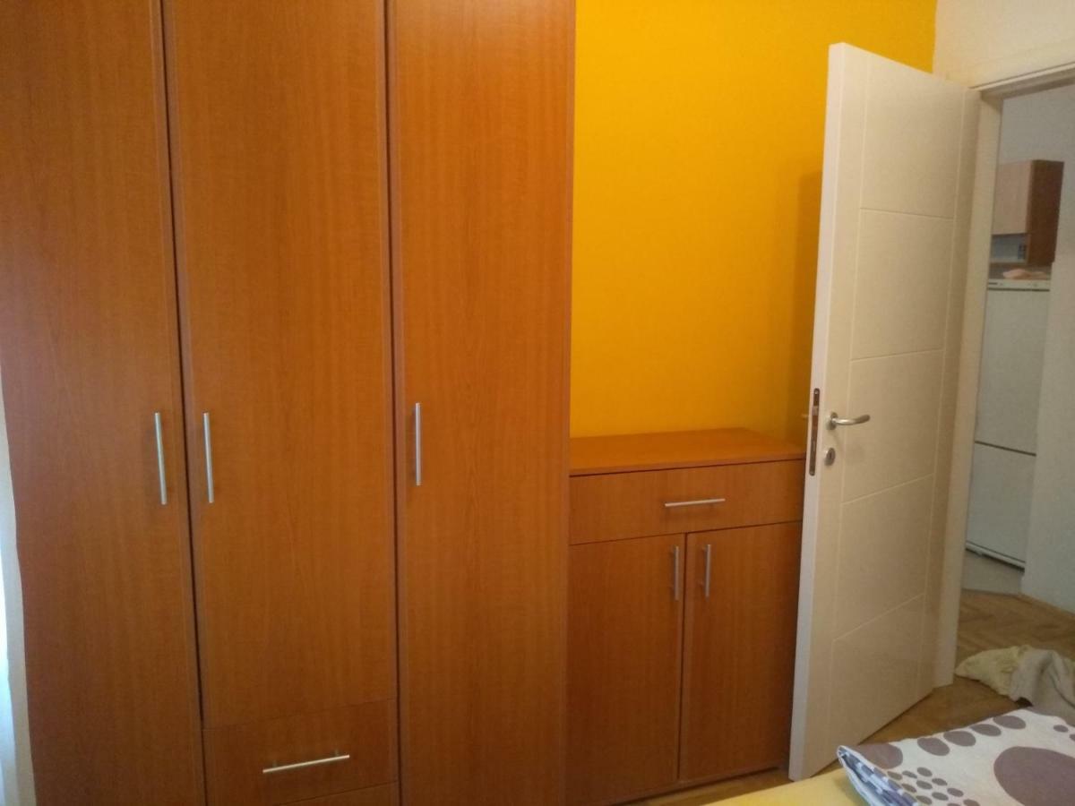 Apartman Marina Sa Garazom Нови-Сад Экстерьер фото